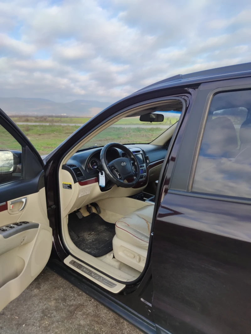 Hyundai Santa fe, снимка 6 - Автомобили и джипове - 52858033