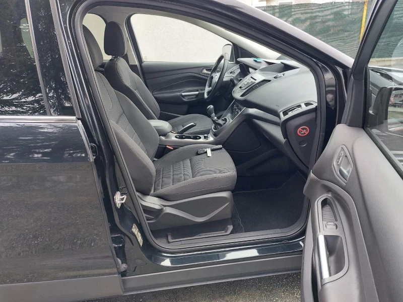 Ford Kuga 1.6, 6ск, снимка 14 - Автомобили и джипове - 53212719