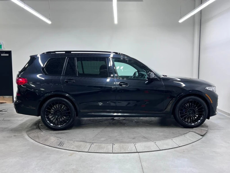 BMW X7 XDRIVE * CAMERA * LED * ПОДГРЕВ * NAVI * H&K, снимка 3 - Автомобили и джипове - 53396741