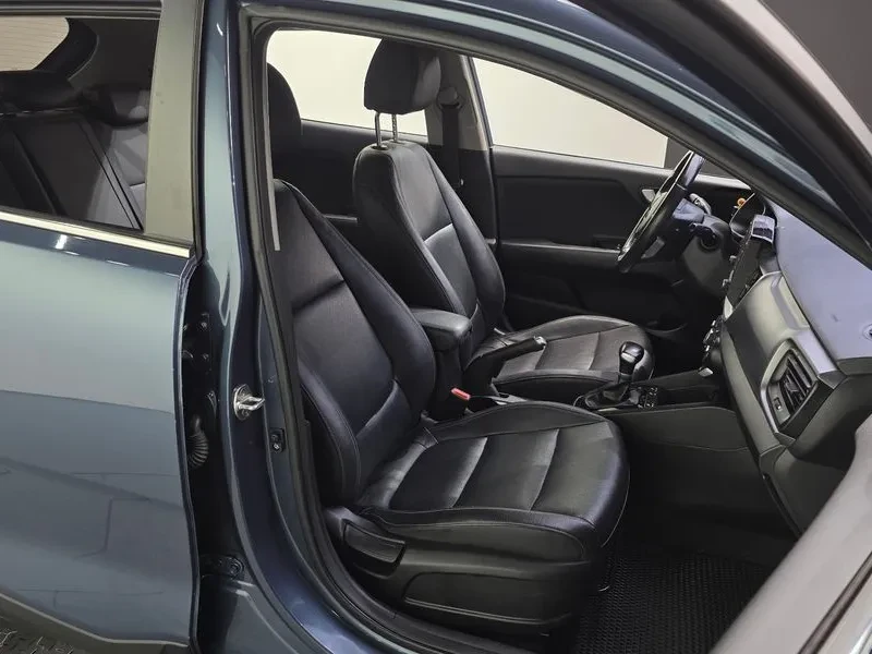 Kia Stonic DIESEL 1.6 TRENDY, снимка 12 - Автомобили и джипове - 55359219