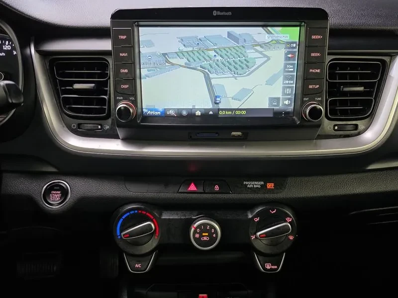 Kia Stonic DIESEL 1.6 TRENDY, снимка 17 - Автомобили и джипове - 55359219