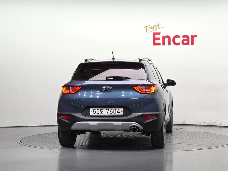 Kia Stonic DIESEL 1.6 TRENDY, снимка 4 - Автомобили и джипове - 55359219