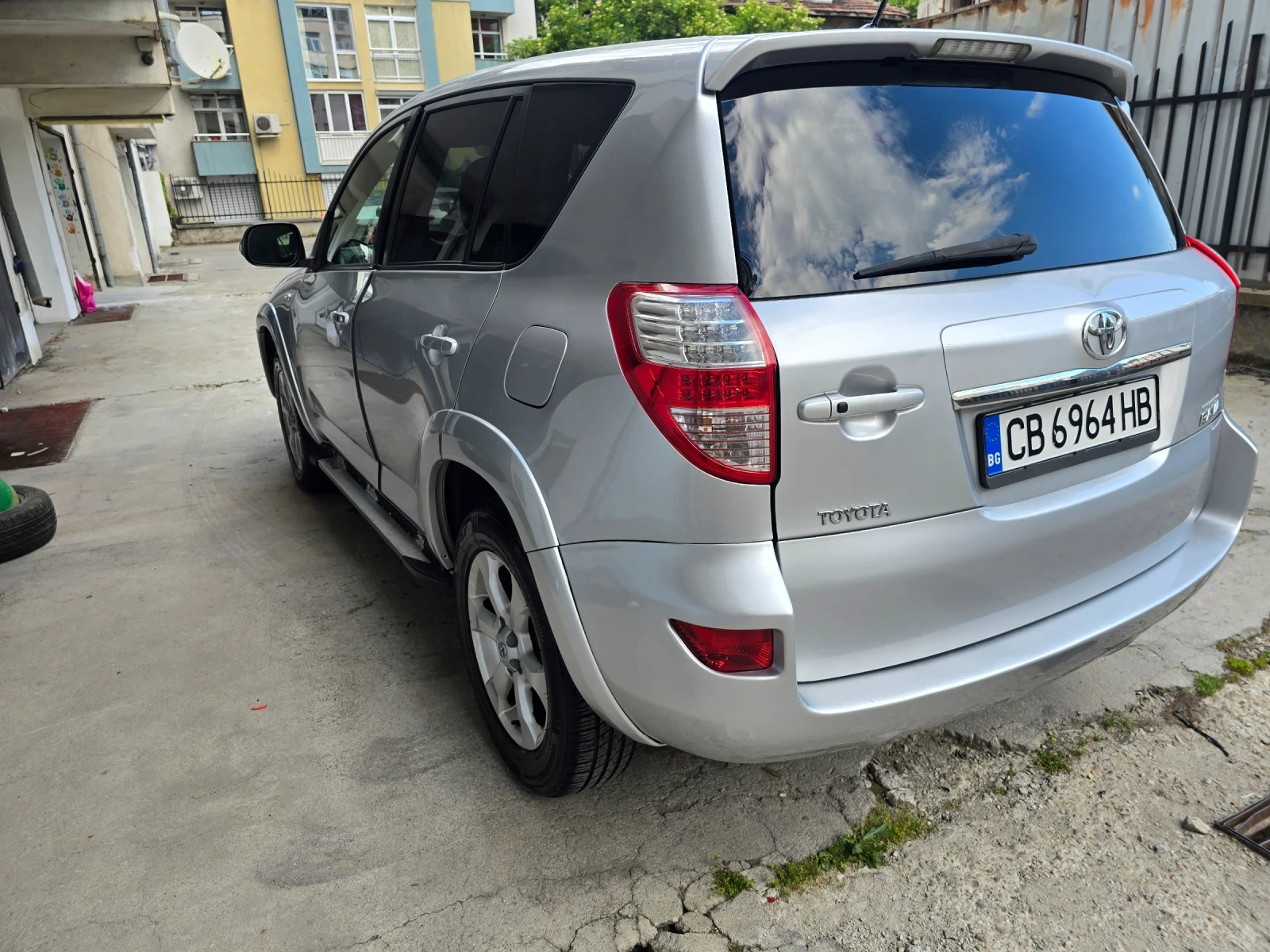 Toyota Rav4 D-CAT , CROSSOVER, 4/4 , кожен салон , автомат ,  - изображение 3