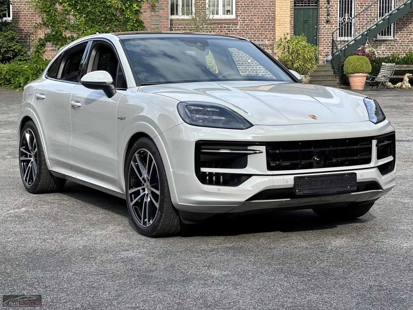 Porsche Cayenne TURBO-DESIGN/354HP/SPORT/ГЕНЕРАЦИЯ/PANO/CAM/634v - изображение 4