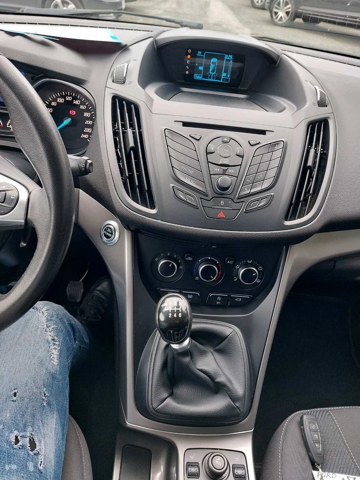 Ford Kuga 1.6, 6ск - изображение 2