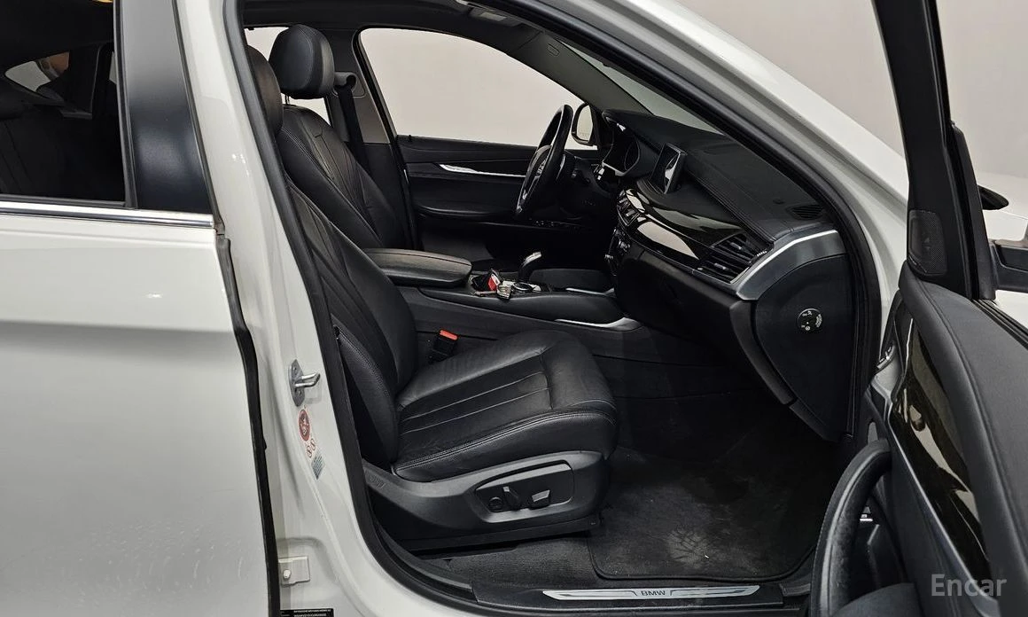 BMW X6, снимка 11 - Автомобили и джипове - 53737551