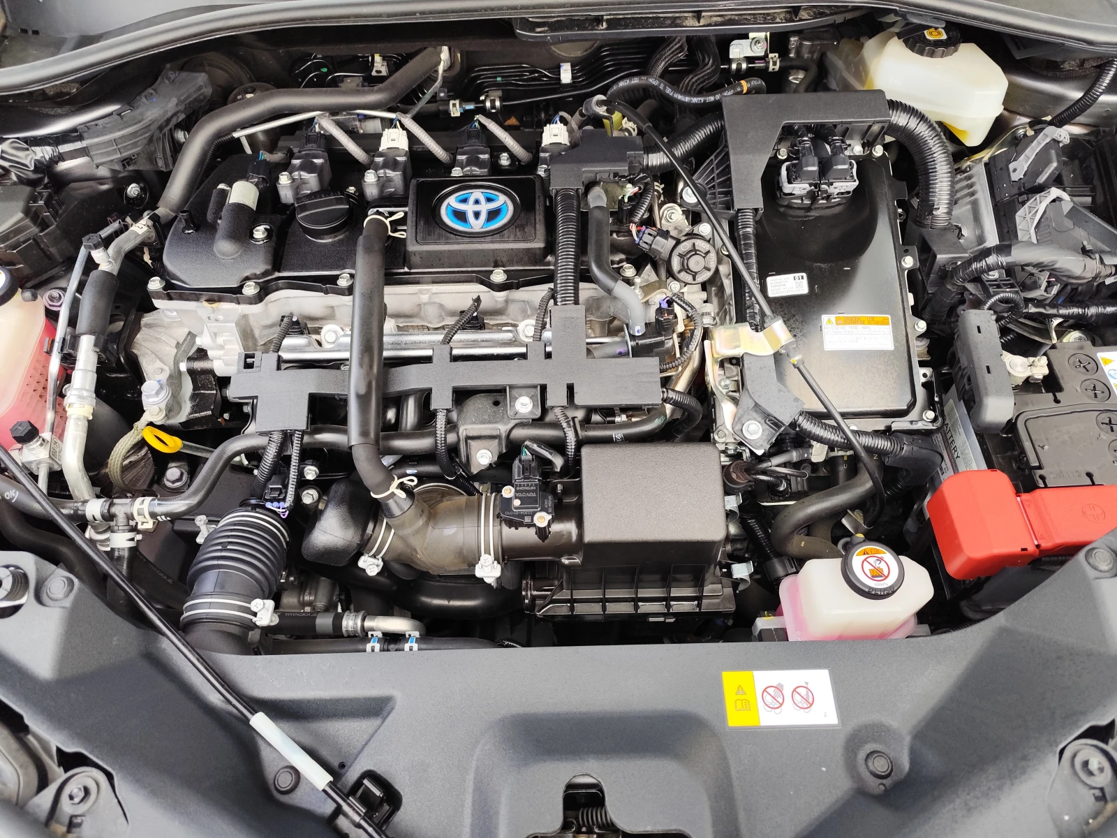 Toyota C-HR 1.8HYBRID* EURO6D* FULL LED* 97000km!, снимка 15 - Автомобили и джипове - 54078307