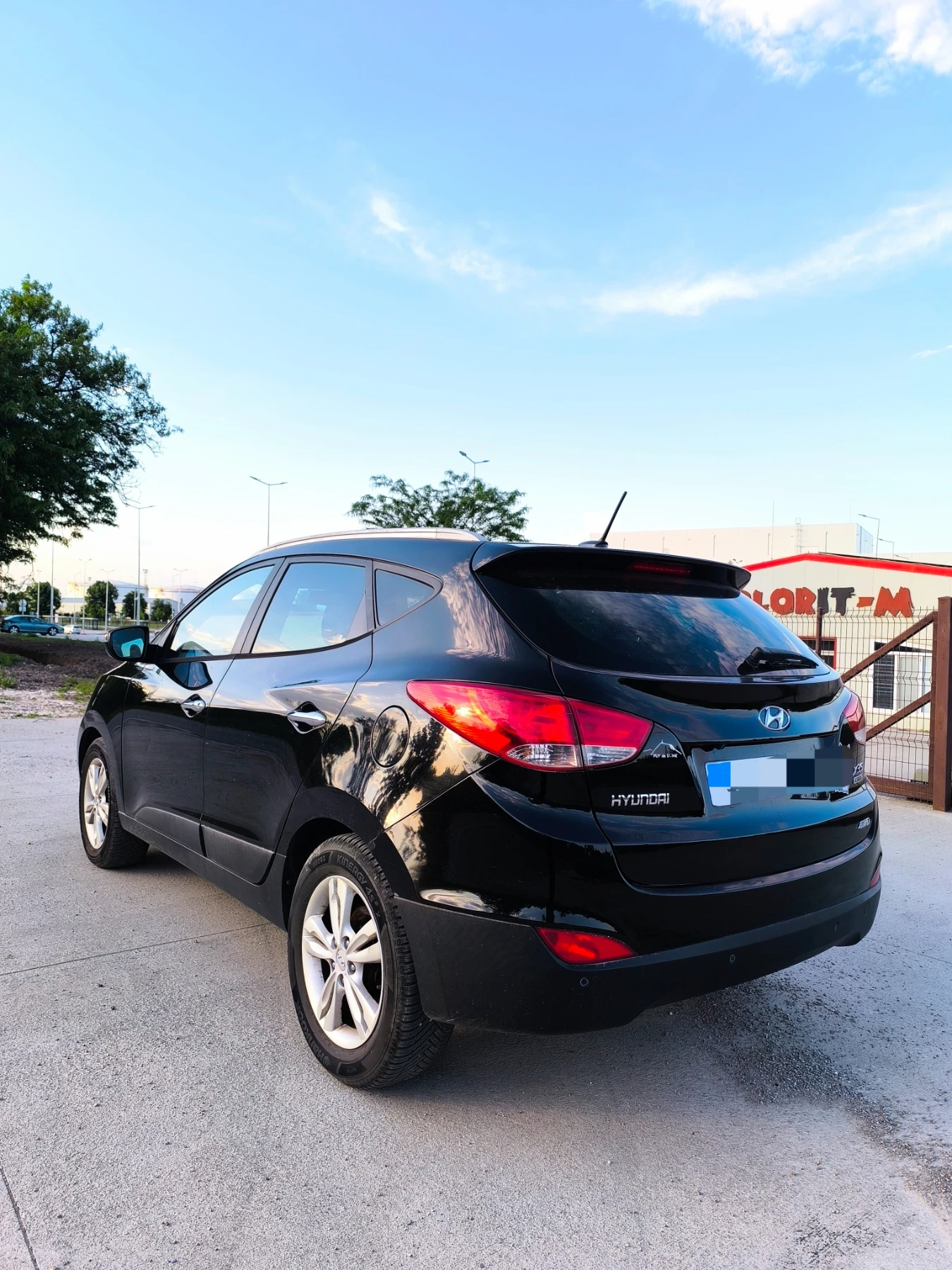 Hyundai IX35 2.0 CRDI, снимка 3 - Автомобили и джипове - 54692381