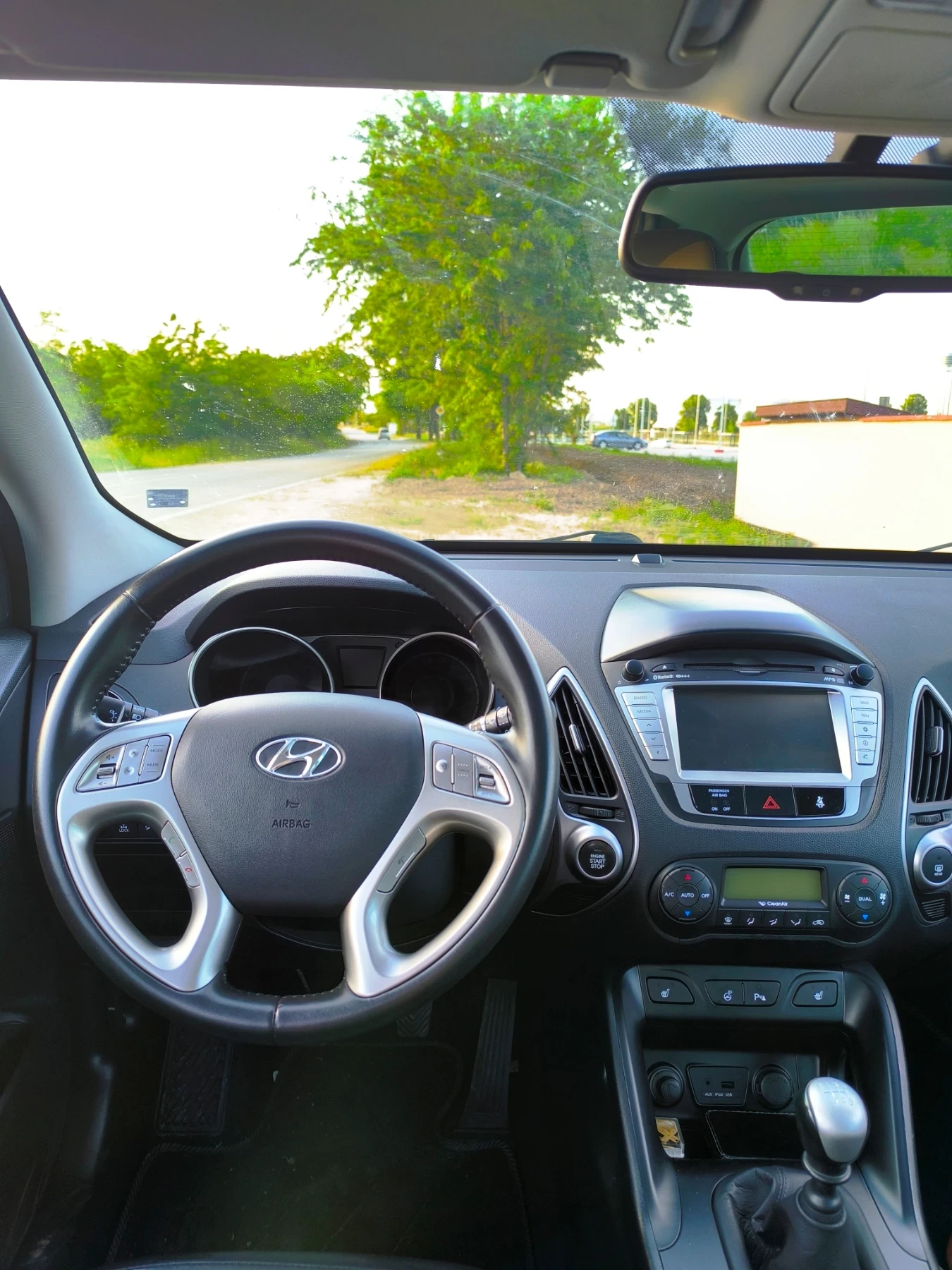 Hyundai IX35 2.0 CRDI, снимка 8 - Автомобили и джипове - 54692381