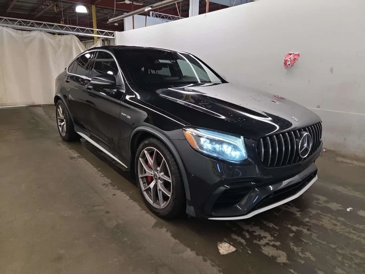 Mercedes-Benz GLC 63 AMG ДИСТРОНИК * ПАНО * BURMESTER * KEYLESS * CARFAX, снимка 2 - Автомобили и джипове - 55025797