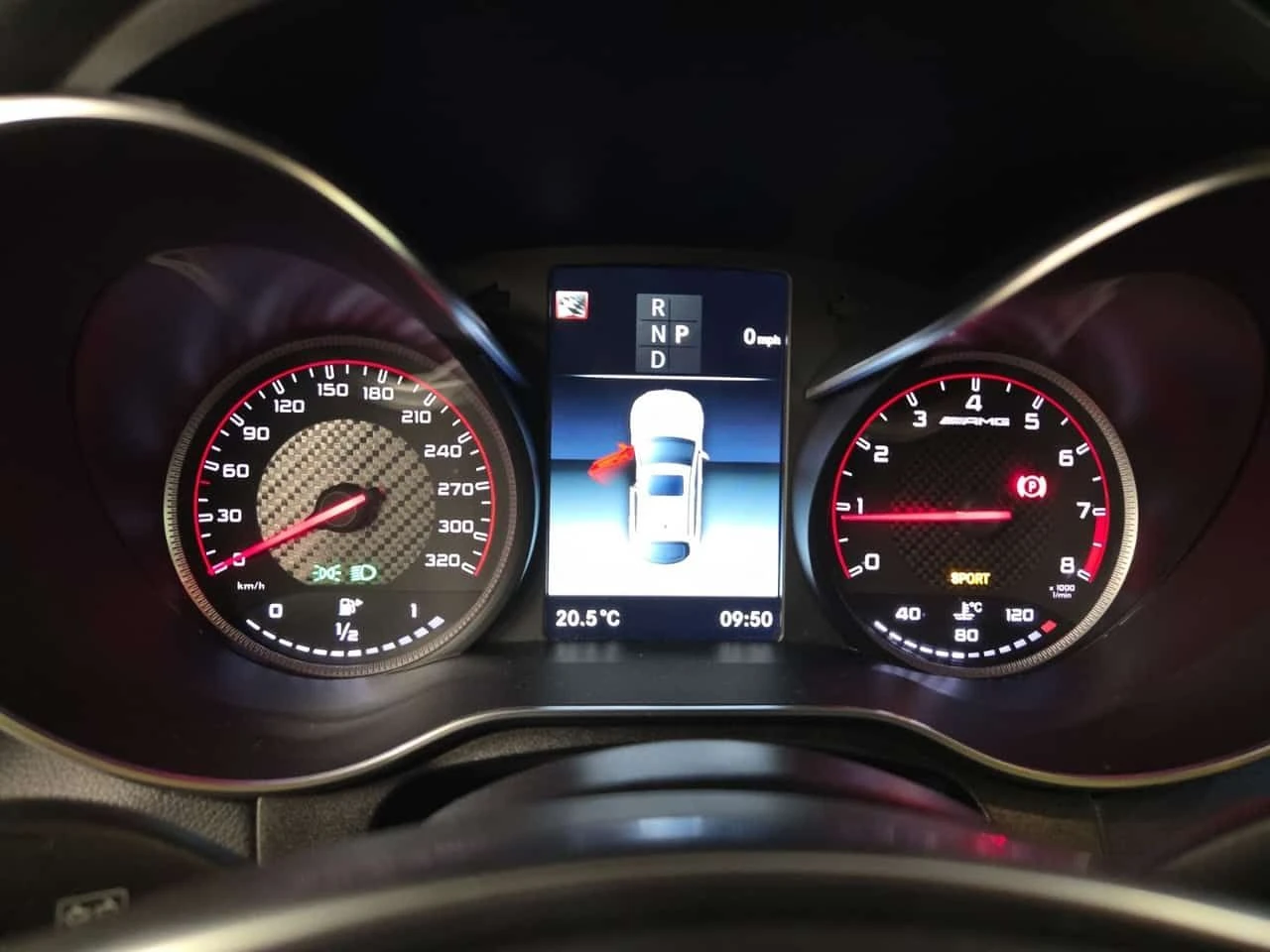 Mercedes-Benz GLC 63 AMG ДИСТРОНИК * ПАНО * BURMESTER * KEYLESS * CARFAX, снимка 9 - Автомобили и джипове - 55025797
