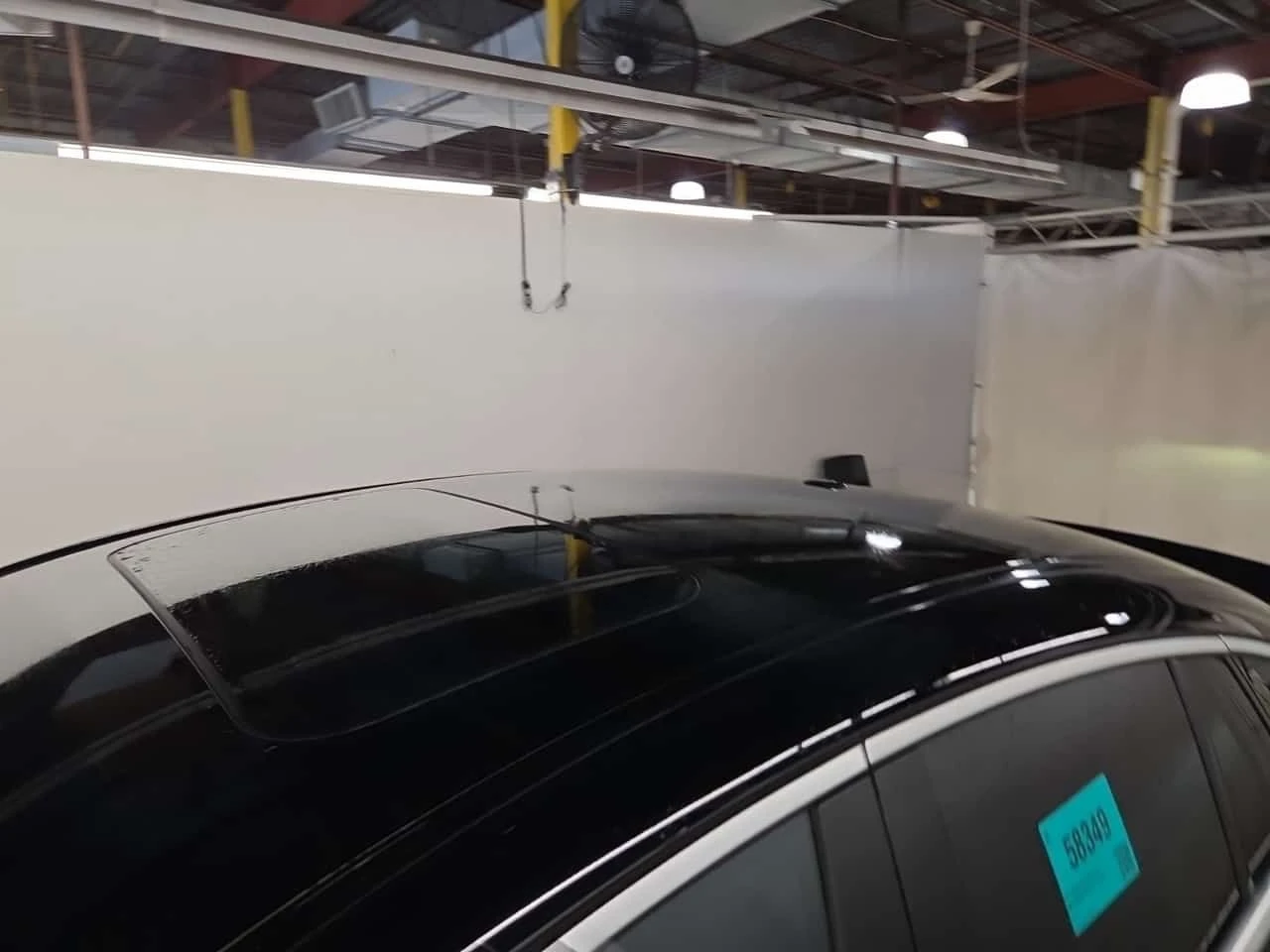 Mercedes-Benz GLC 63 AMG ДИСТРОНИК * ПАНО * BURMESTER * KEYLESS * CARFAX, снимка 7 - Автомобили и джипове - 55025797