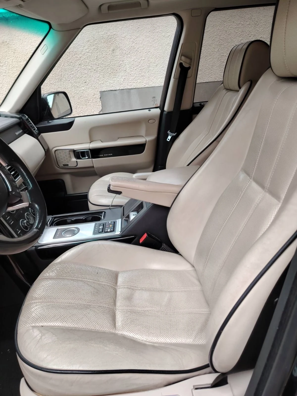 Land Rover Range rover, снимка 4 - Автомобили и джипове - 55044940