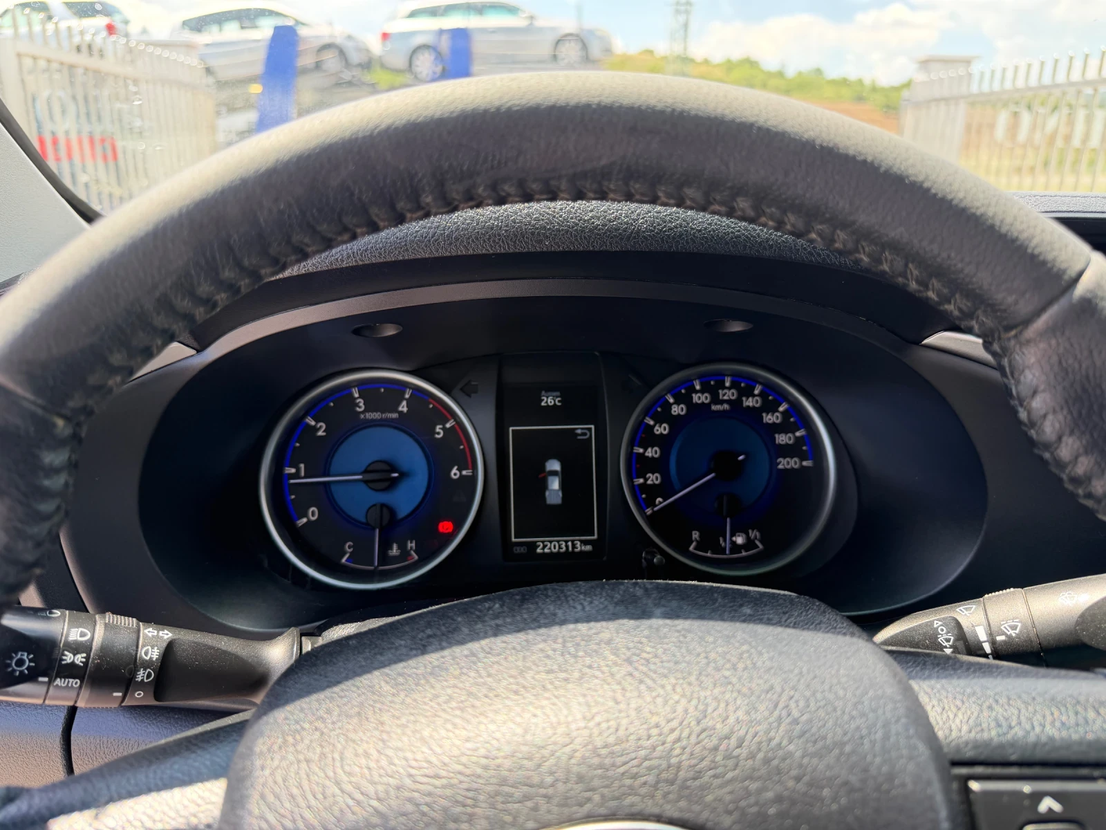 Toyota Hilux 2.4d4d, снимка 13 - Автомобили и джипове - 55249122