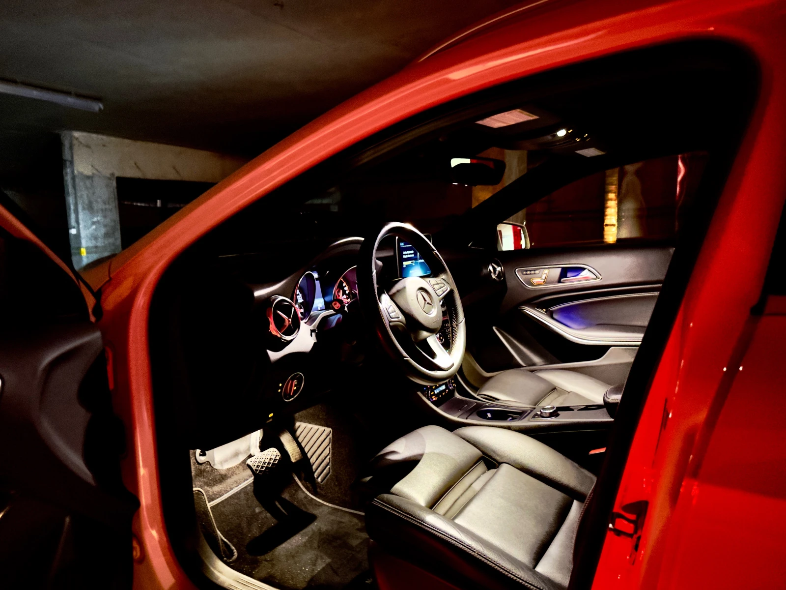 Mercedes-Benz GLA 250, снимка 9 - Автомобили и джипове - 55639251