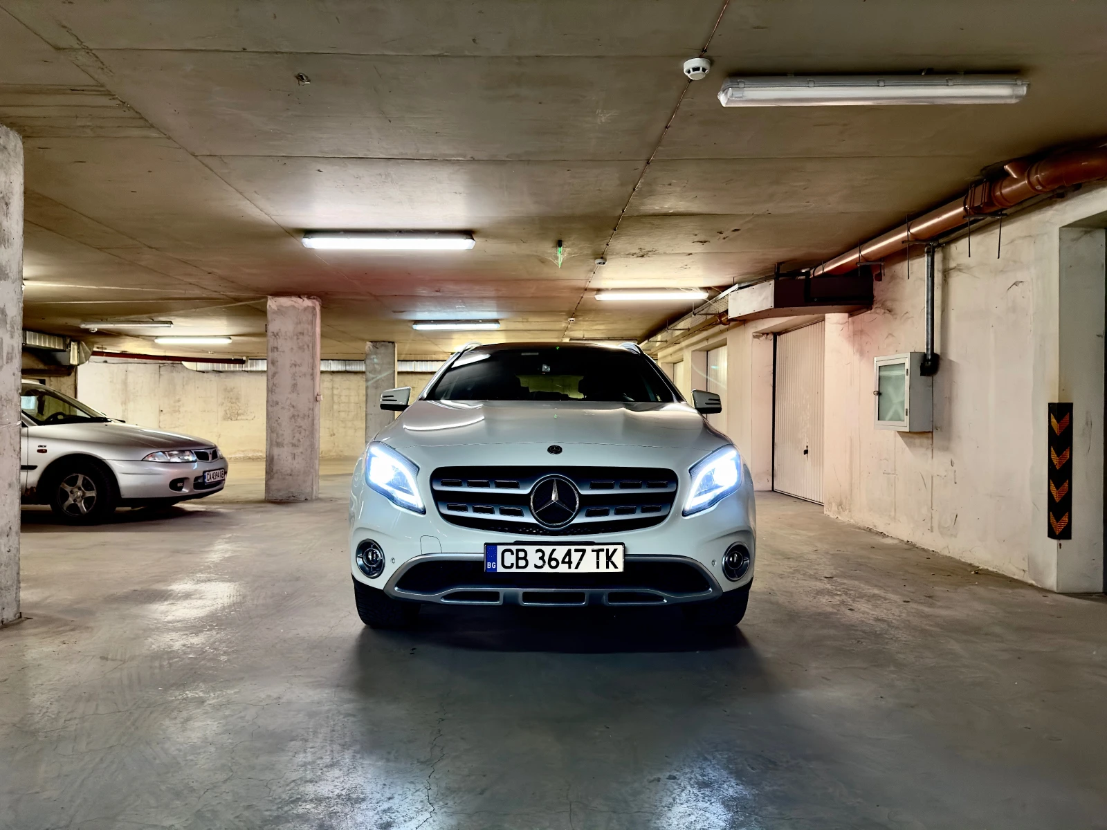 Mercedes-Benz GLA 250, снимка 2 - Автомобили и джипове - 55639251
