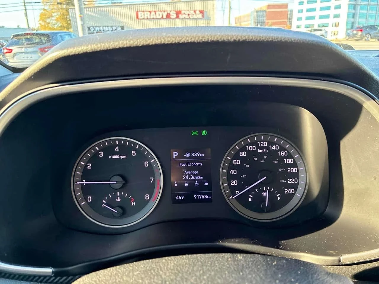 Hyundai Tucson, снимка 8 - Автомобили и джипове - 56700118