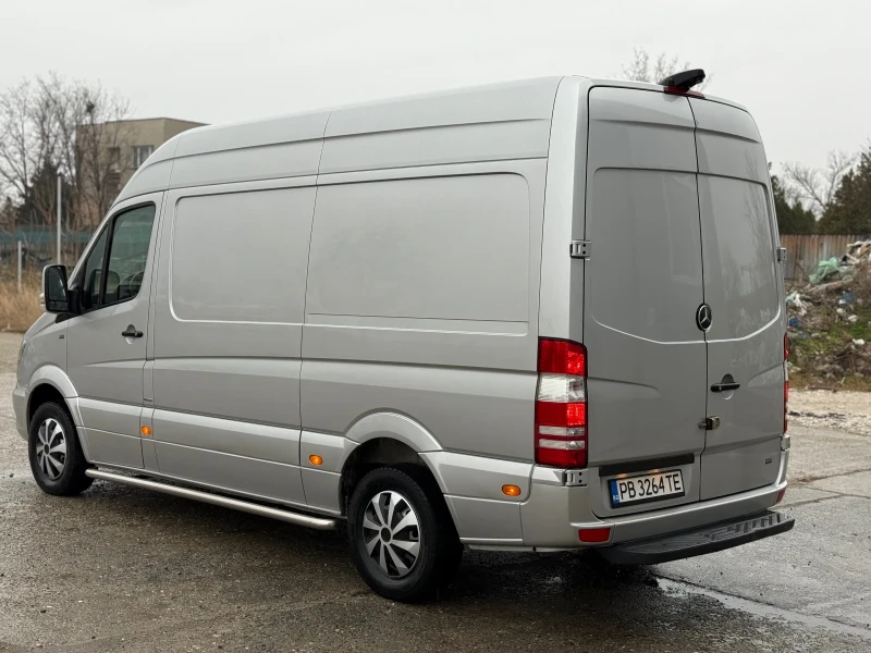Mercedes-Benz Sprinter 313 CDI/ EURO5/ АВТОМАТИК/ КАМЕРА/ ПОДГРЕВ/ КОЖА/ , снимка 4 - Бусове и автобуси - 53273888