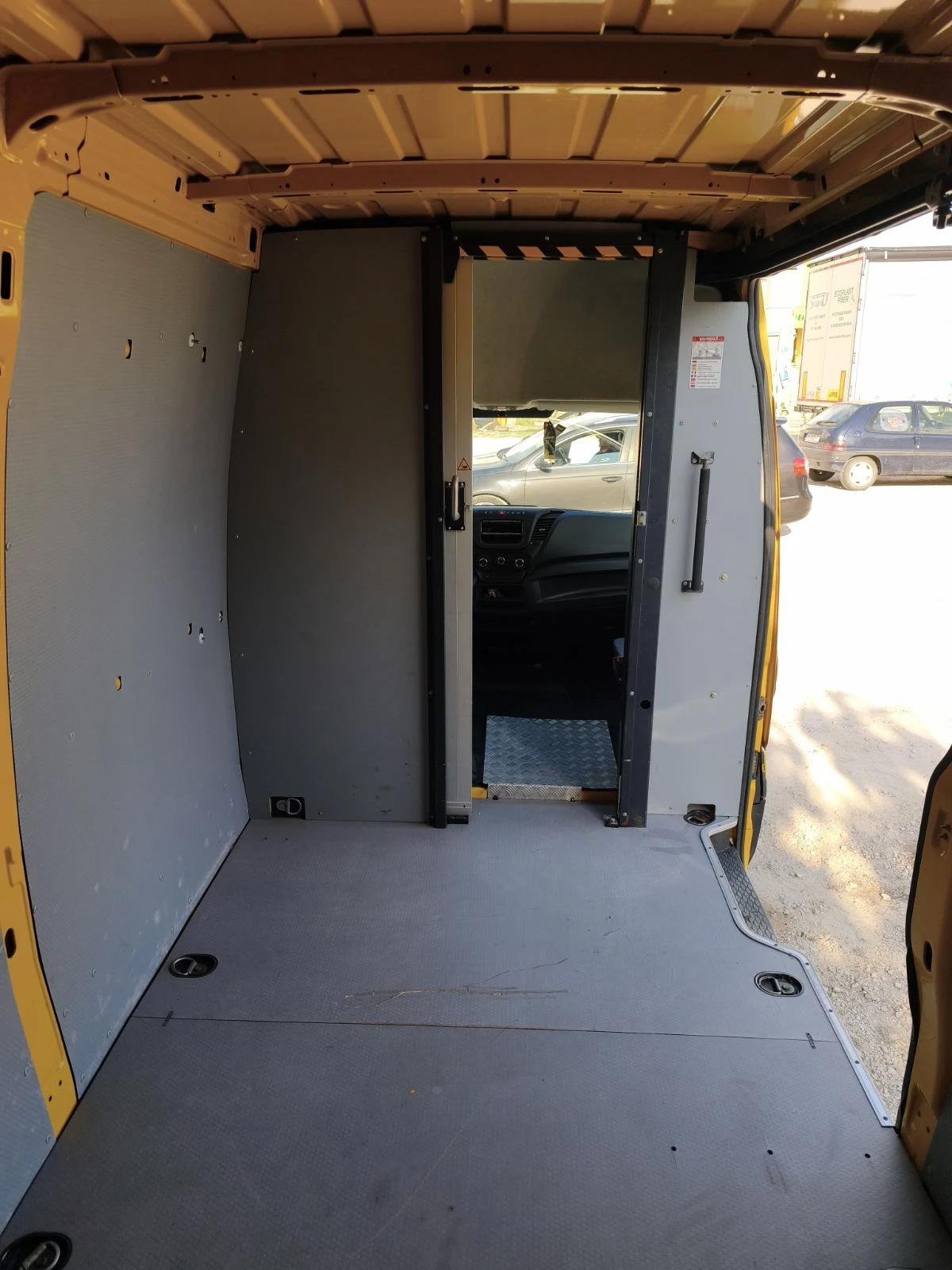 Iveco 35s12, снимка 12 - Бусове и автобуси - 55922243