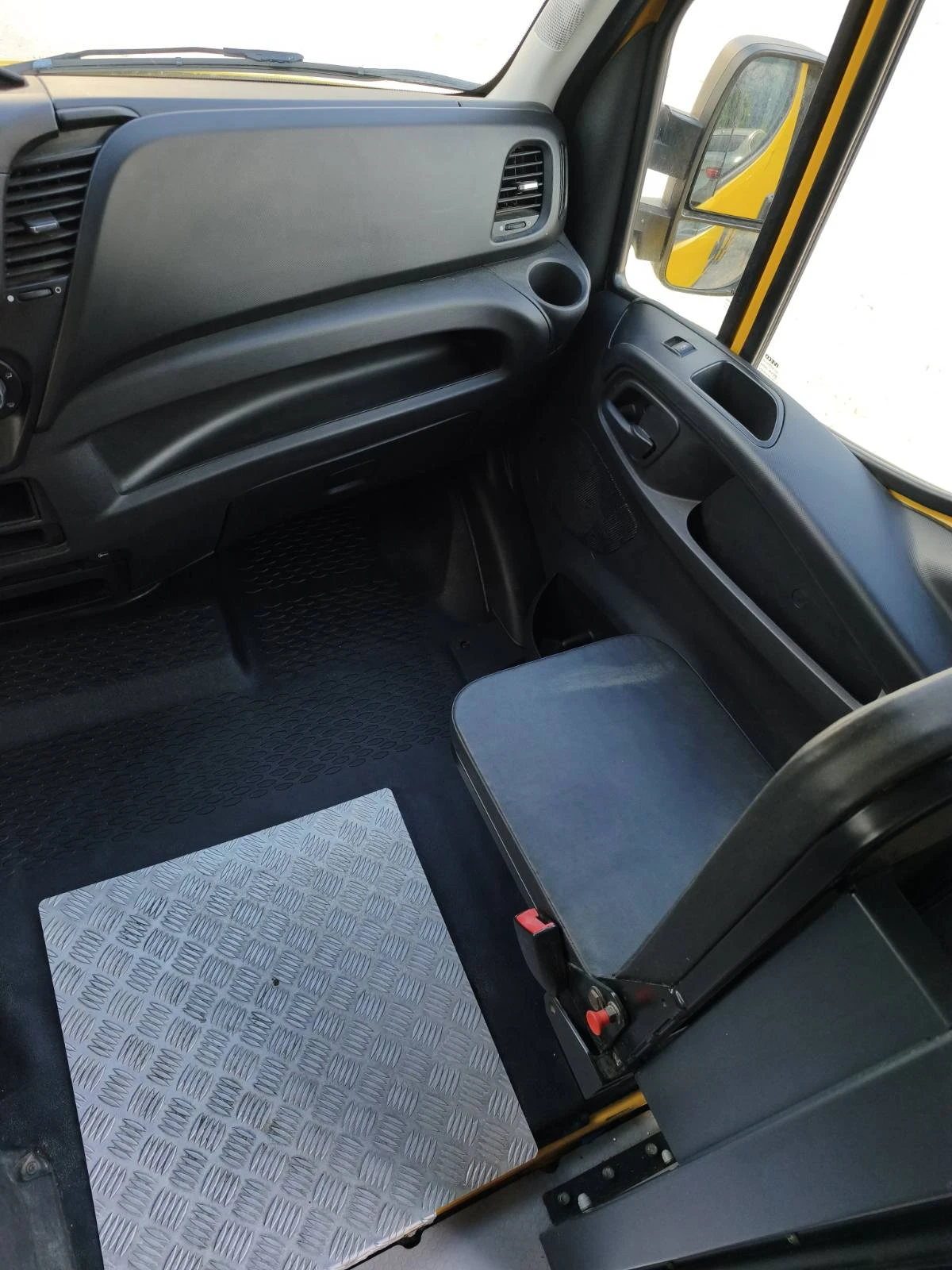 Iveco 35s12, снимка 8 - Бусове и автобуси - 55922243