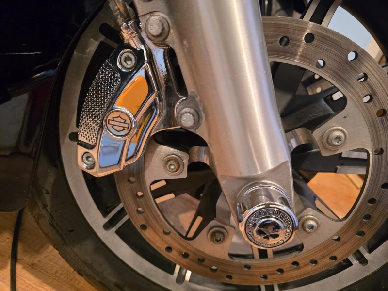 Harley-Davidson Touring FLTRU CVO ROAD GLIDE ULTRA ABS, снимка 9 - Мотоциклети и мототехника - 52314003