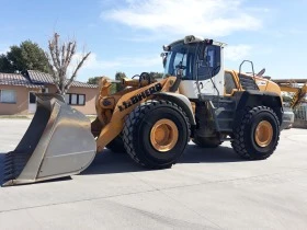 Челен товарач Liebherr L566