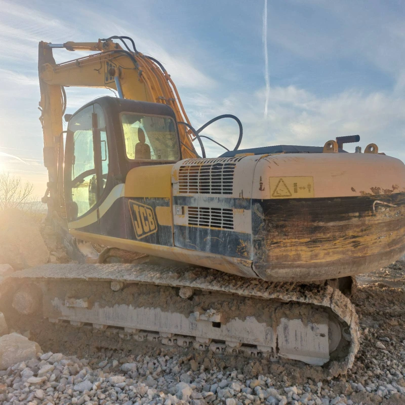 Багер JCB JS210, снимка 4 - Индустриална техника - 48101181