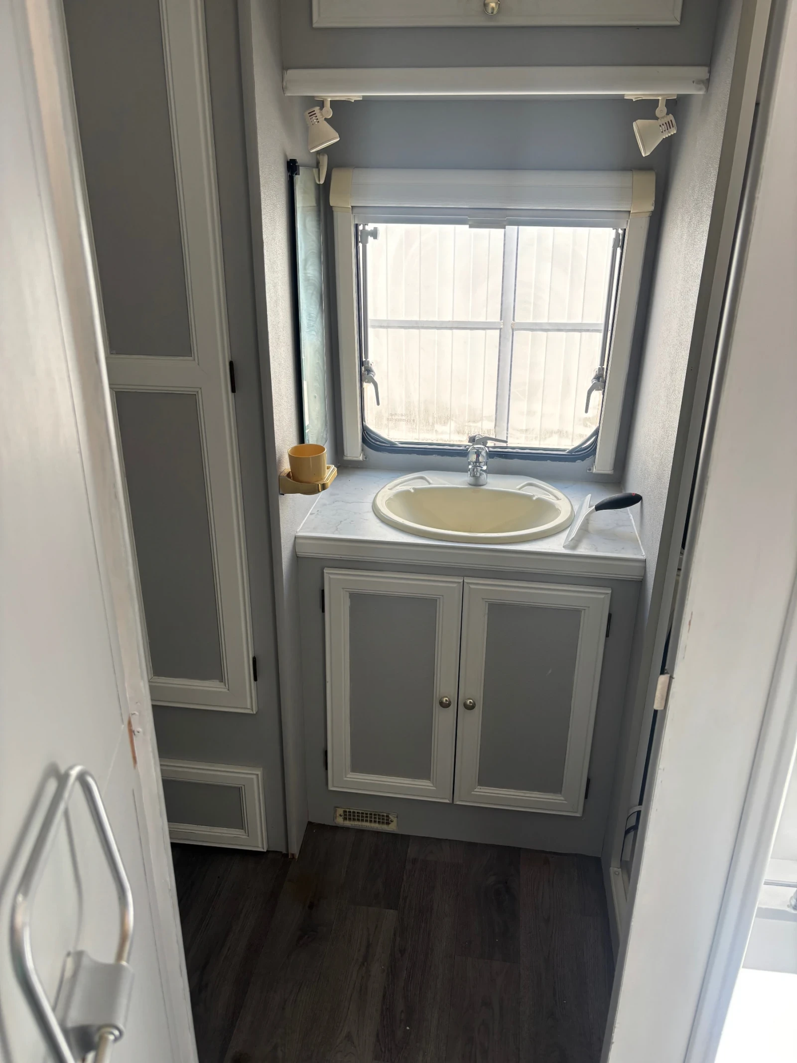�������� Bailey Pageant Moselle  | Mobile.bg � ����������� 10