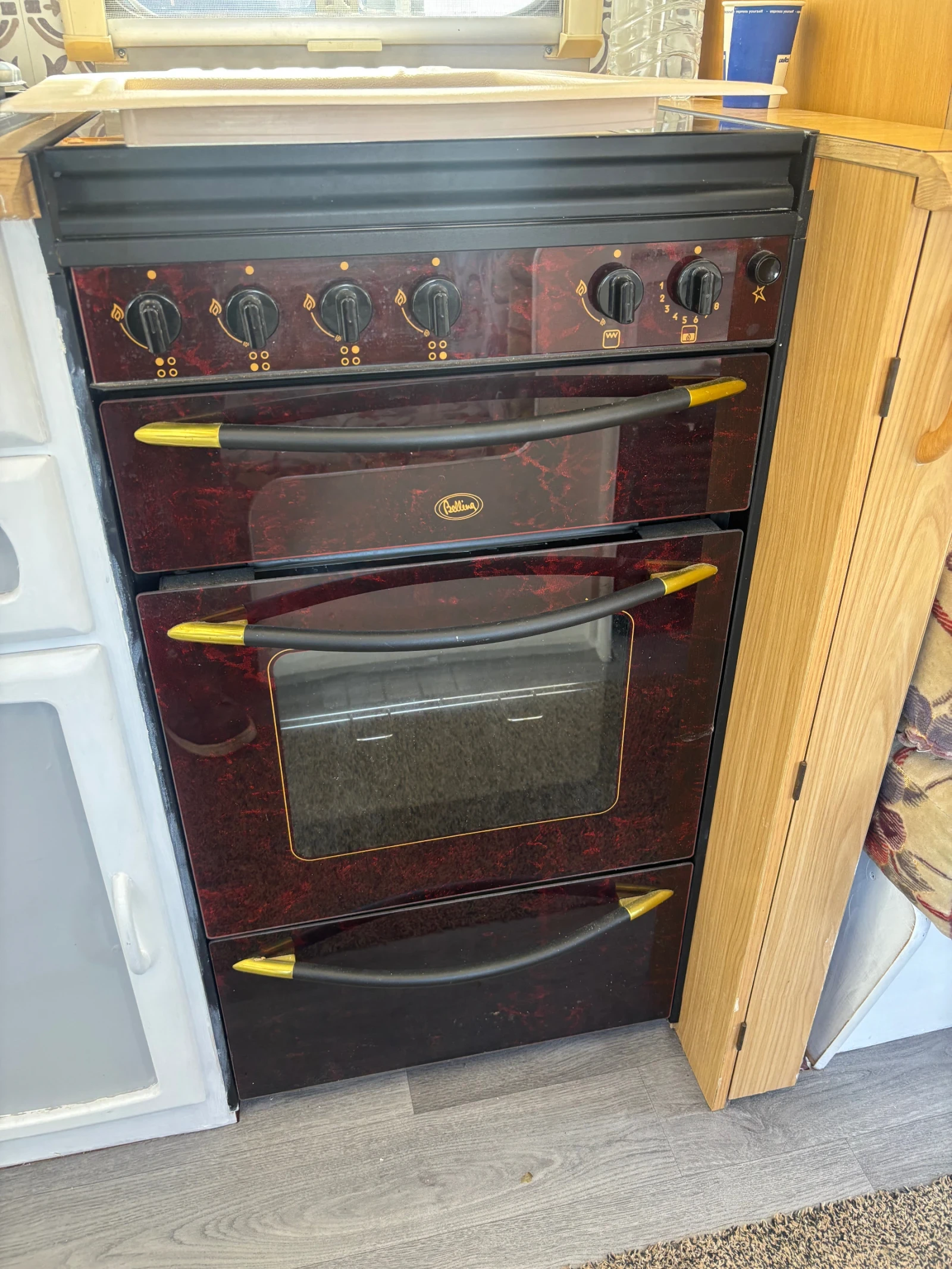 �������� Bailey Pageant Moselle  | Mobile.bg � ����������� 7