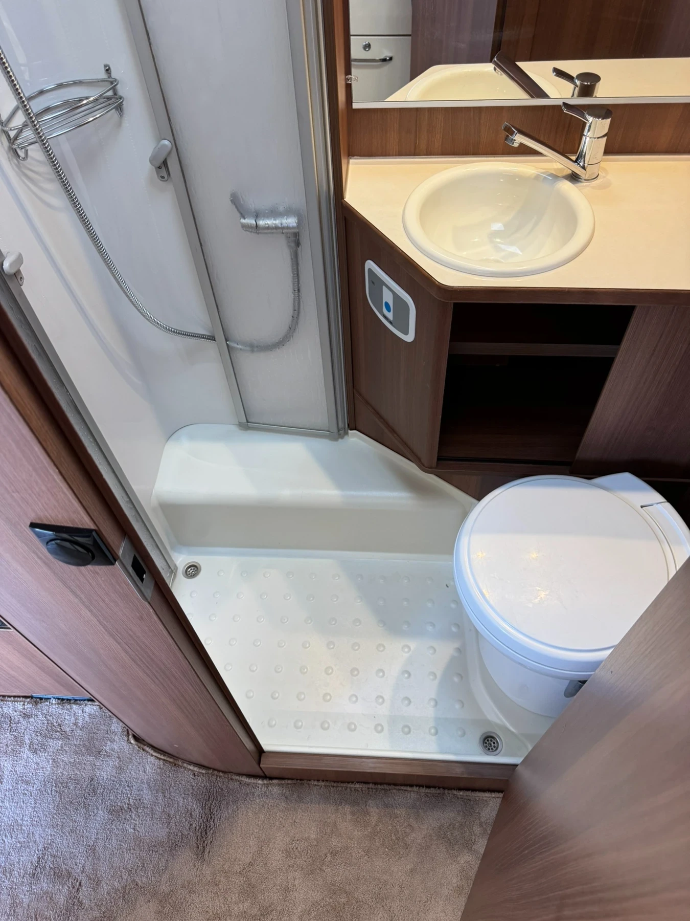 �������� LMC EXQUISITE 595 VIP | Mobile.bg � ����������� 12