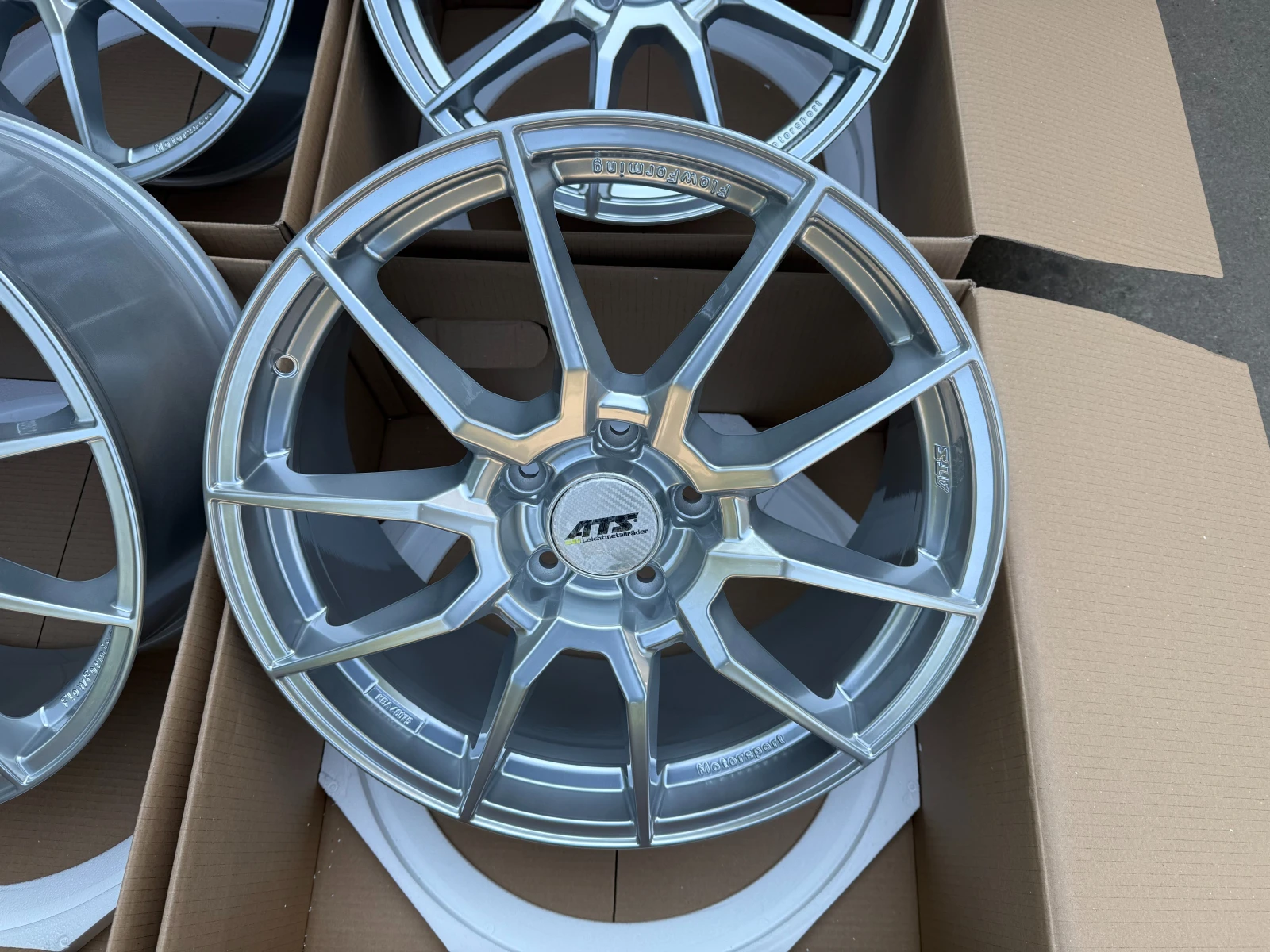 ������ | Mobile.bg � ����������� 8