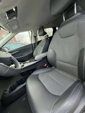 Kia EV6 Land Crossover / All-Wheel-Drive / Electric / Auto, снимка 10