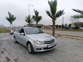 Mercedes-Benz 220, снимка 1