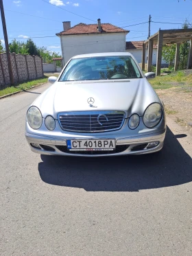 Mercedes-Benz E 220, снимка 1