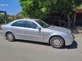 Mercedes-Benz E 220, снимка 4
