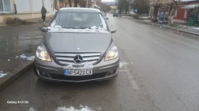 Mercedes-Benz B 180 Хечбек, снимка 4