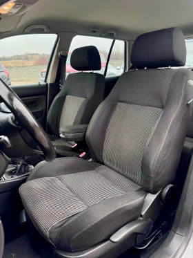 VW Golf 1.9TDI 131hp HighLine Plus / Navi - 7800 лв. / 3988.08 € - 29929576 9