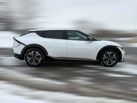 Kia EV6 Land Crossover / All-Wheel-Drive / Electric / Auto | Mobile.bg � ����� ������ 4