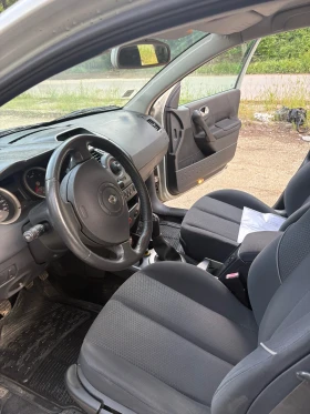 Renault Megane - 1400 € / 2738.16 лв. - 18288174 7