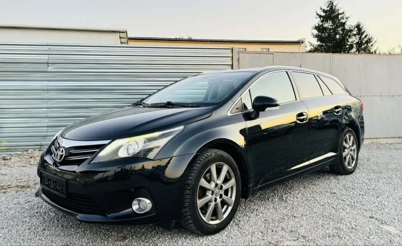 Toyota Avensis FACELIFT* NAVI* D4D , снимка 1 - Автомобили и джипове - 47334625