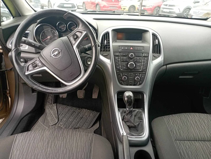 Opel Astra 1.6, снимка 3 - Автомобили и джипове - 47536173