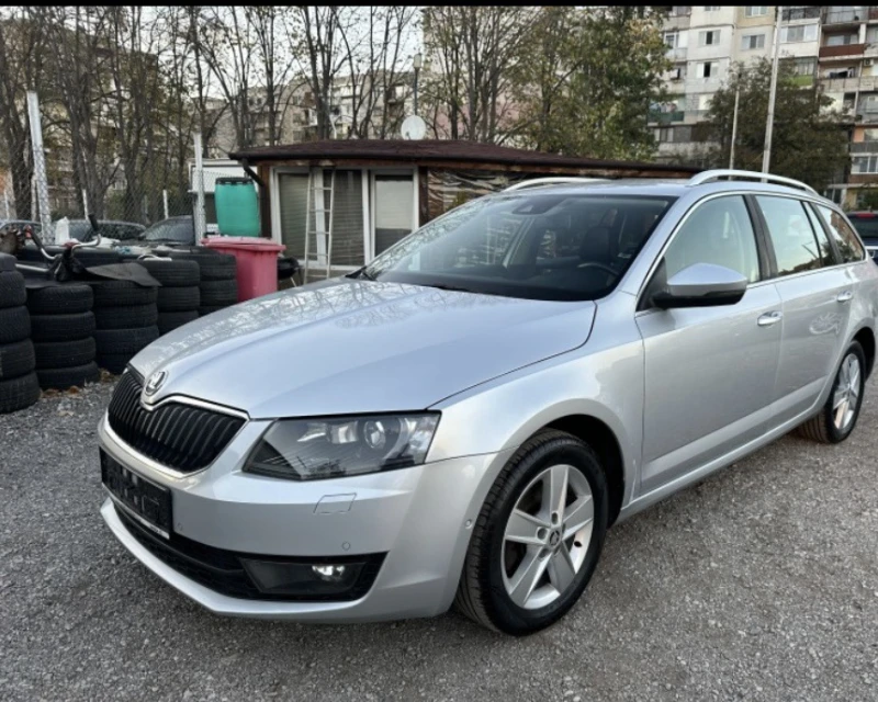 Skoda Octavia 2.0 TDI  4X4, снимка 14 - Автомобили и джипове - 47765155