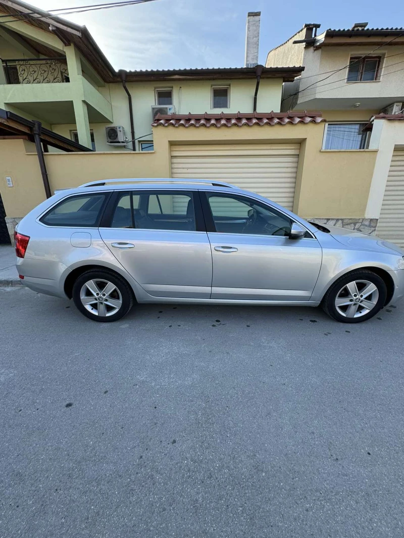 Skoda Octavia 2.0 TDI  4X4, снимка 15 - Автомобили и джипове - 47765155