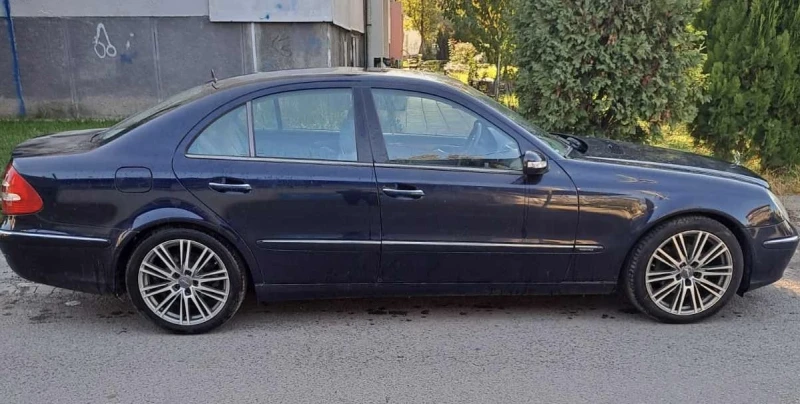 Mercedes-Benz E 240 AUTOMATIC ELEGANS/Benzin Gas, снимка 3 - Автомобили и джипове - 47899447