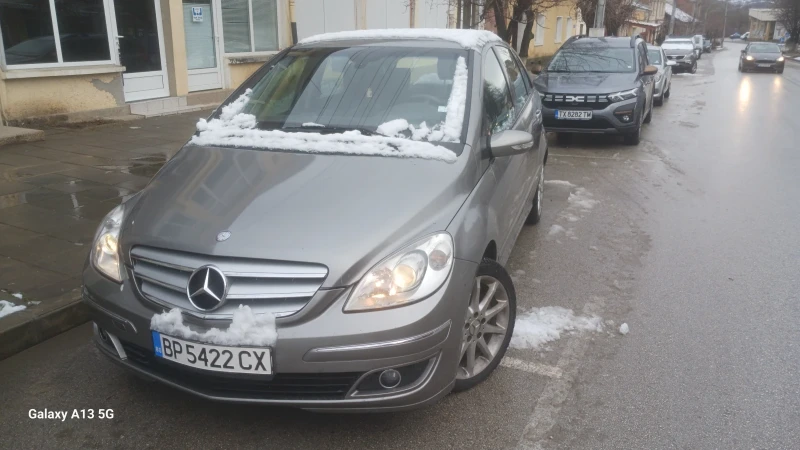 Mercedes-Benz B 180 Хечбек, снимка 1 - Автомобили и джипове - 48465963