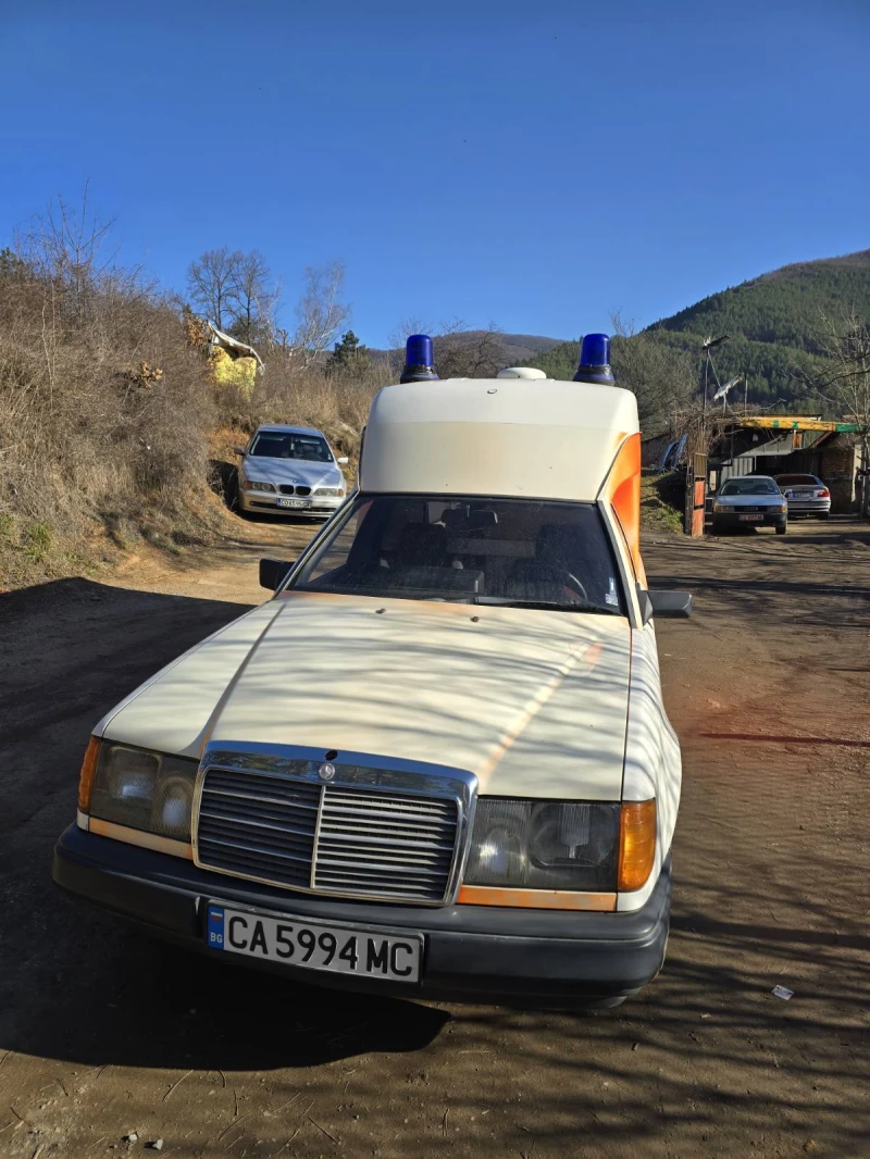 Mercedes-Benz 124 Специялен, снимка 1 - Автомобили и джипове - 48617740