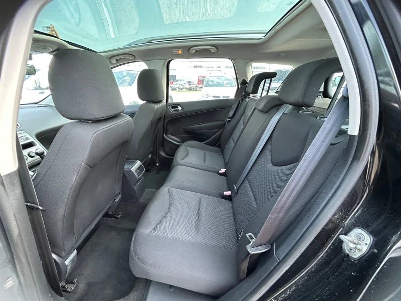 Peugeot 308 1.6E-HDi/FACELIFTE/92k.c./EURO 5, снимка 15 - Автомобили и джипове - 50037238