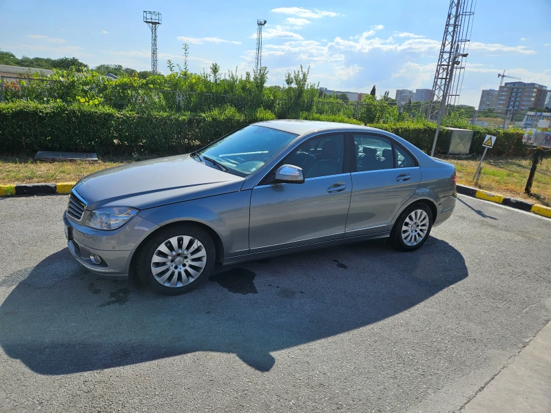 Mercedes-Benz C 220, снимка 7 - Автомобили и джипове - 52650651