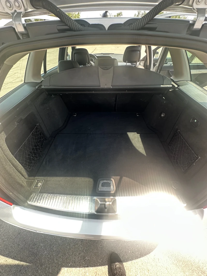 Mercedes-Benz C 250, снимка 10 - Автомобили и джипове - 52297915