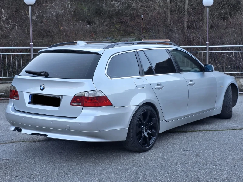 BMW 530 Автомат 530D 218коня Италия, снимка 4 - Автомобили и джипове - 52764995